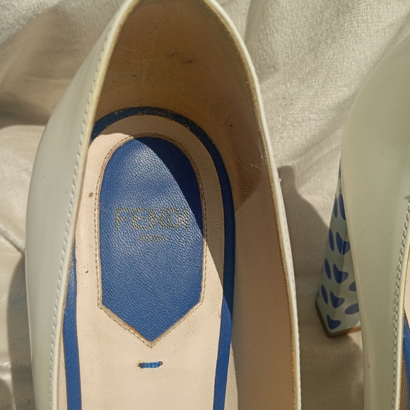 Fendi - Picture 2 of 8